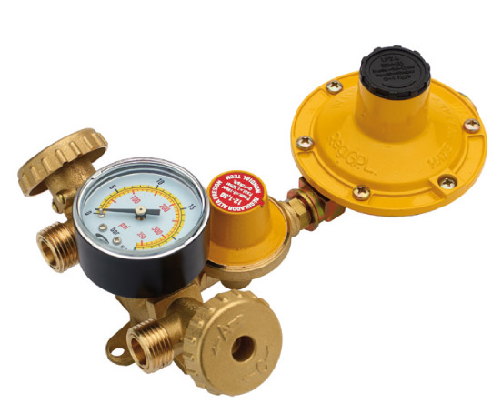 MINI CENTRALINA DOPPIO STADIO PER 2 BOMBOLE A Y CON RID. AP 12 KG+REG. BP 4 KG. C/MAN.-MENBRANA IN VITON